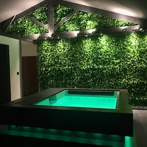 https://lappart-spa-dalessia.fr-provencehotel.com